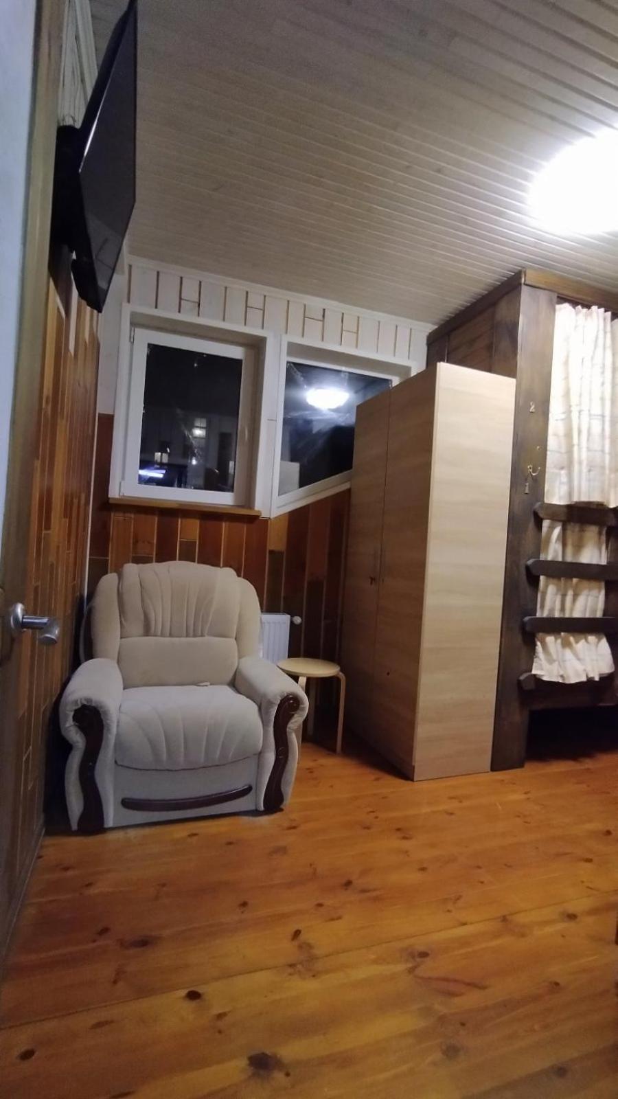 Отель "Swallow House" Cherkasy Bilik gambar